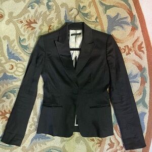 XS Elie Tahari suit jacket black & stripes Light Fitted. Very good condition.